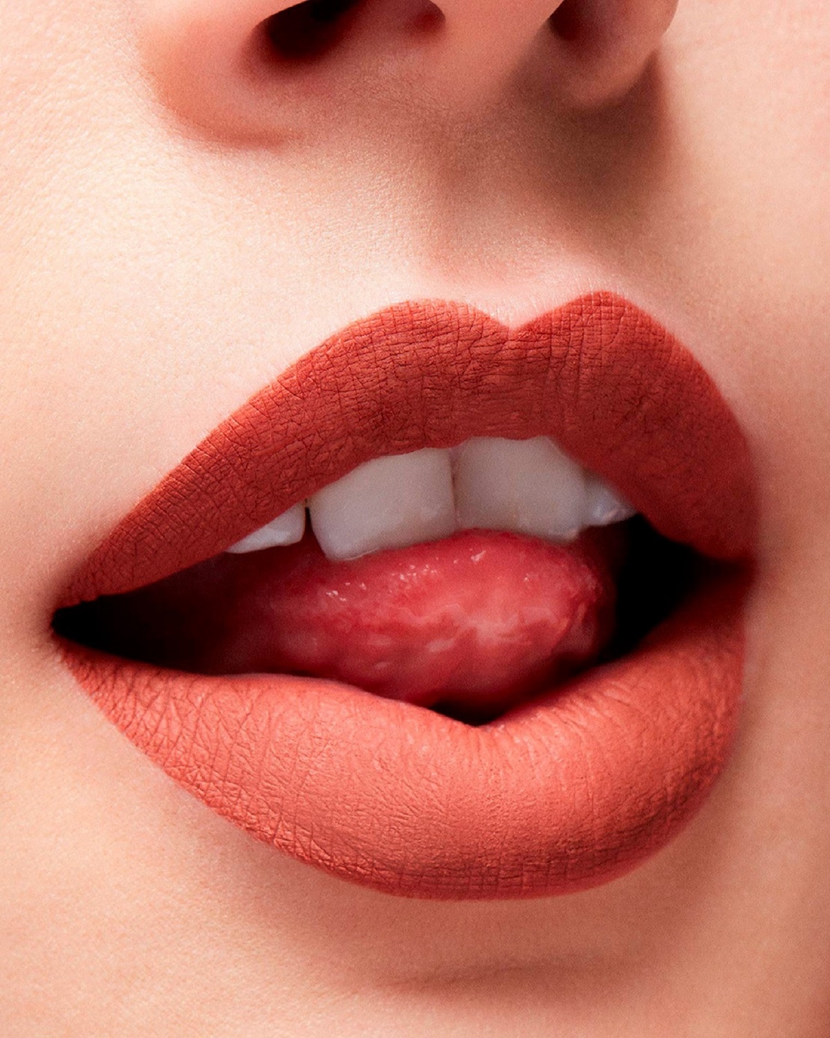 M·A·C LOCKED KISS INK (LABIAL LÍQUIDO MATE)